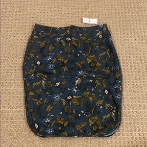NWT Loft Green Floral Stretch Pencil Skirt